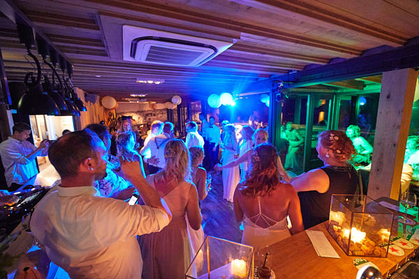 Hochzeitsfotograf Herford. Emotionale Hochzeitsfotos, Paarfotos, Hochzeitsreportagen. Herford, Bünde Bielefeld, OWL, NRW, Osnabrück, Paderborn und weltweit!